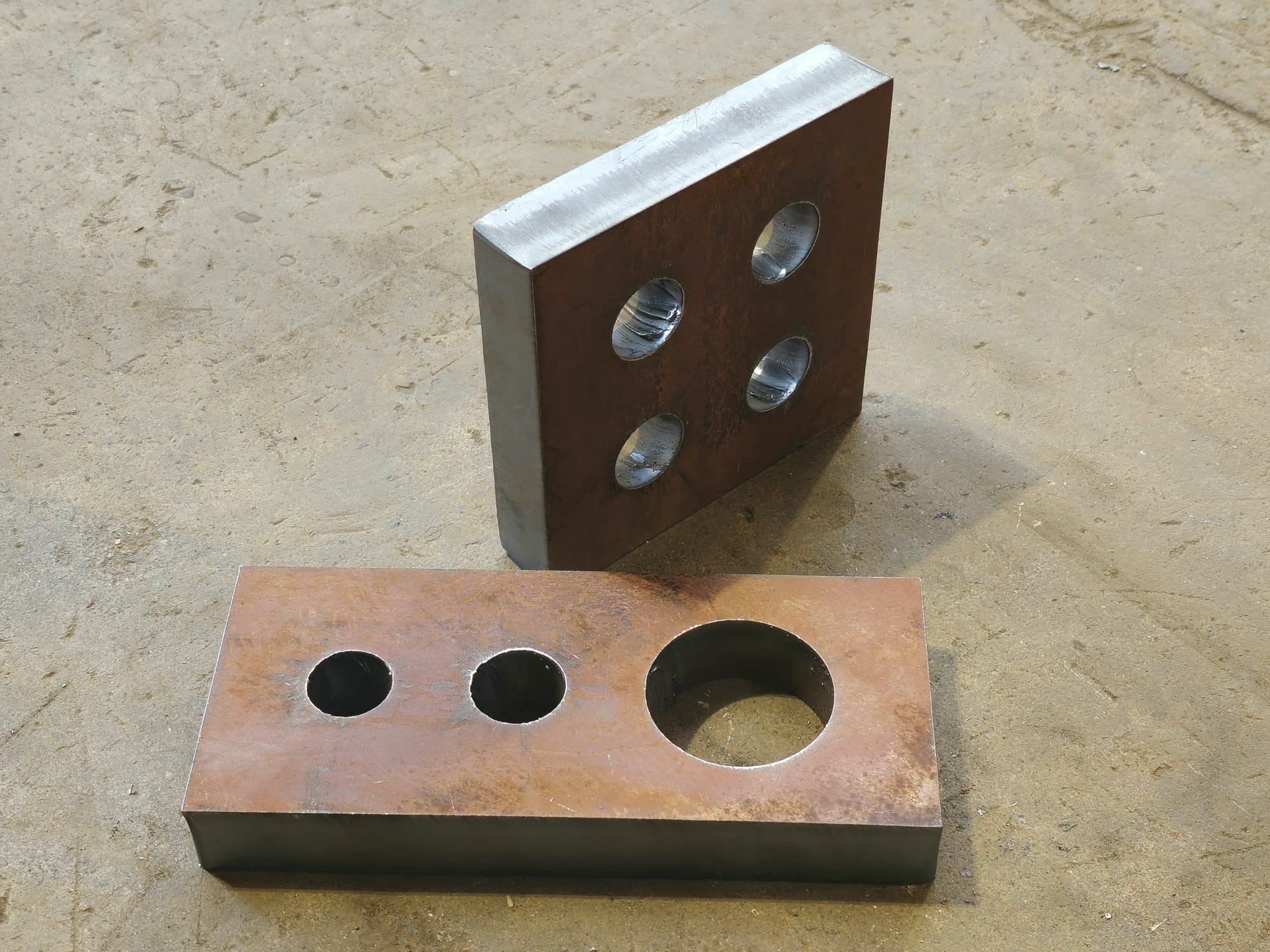 Hardox steel plates cnc cut